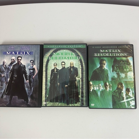 Matrix Trilogy DVD Set - Picture 2 of 16